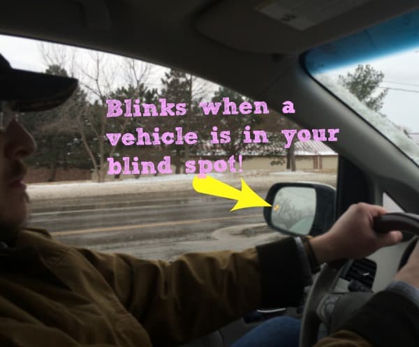 2014 Toyota Sienna Blind Spot Blinker - Safety Feature