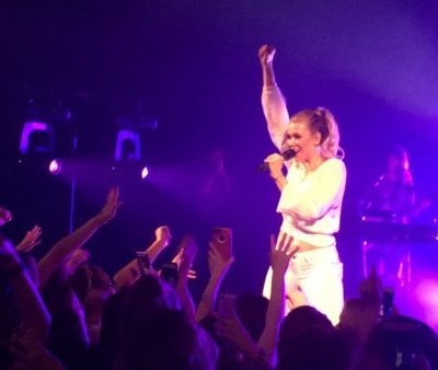 6 Motivating Reasons Why I Keep Going to Concerts (& You Should Too)