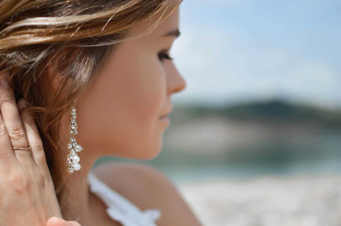 How to Choose Hypoallergenic Earrings