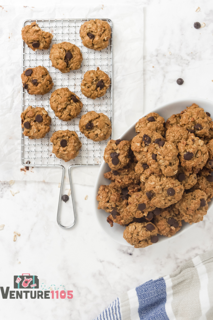 Peanut butter oatmeal chocolate chip cookies 