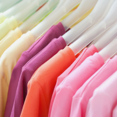 Why Buying Custom Shirts For Your Business Or Team Helps