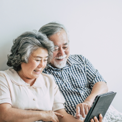 How Technology and the Internet Can Help You Take Care Of Your Elderly Relatives