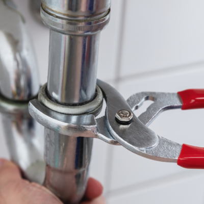 6 Signs It’s Time to Call a Plumber