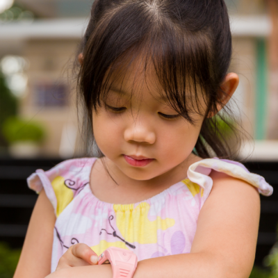 A Comprehensive Guide to Wearable Tech for Children: Striking the Right Balance