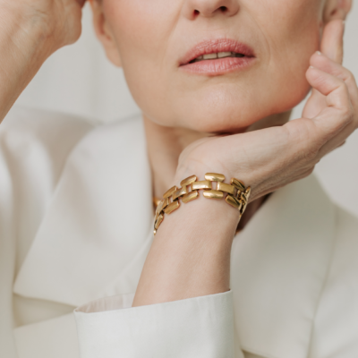 The Ultimate Guide to Styling Gold Jewellery